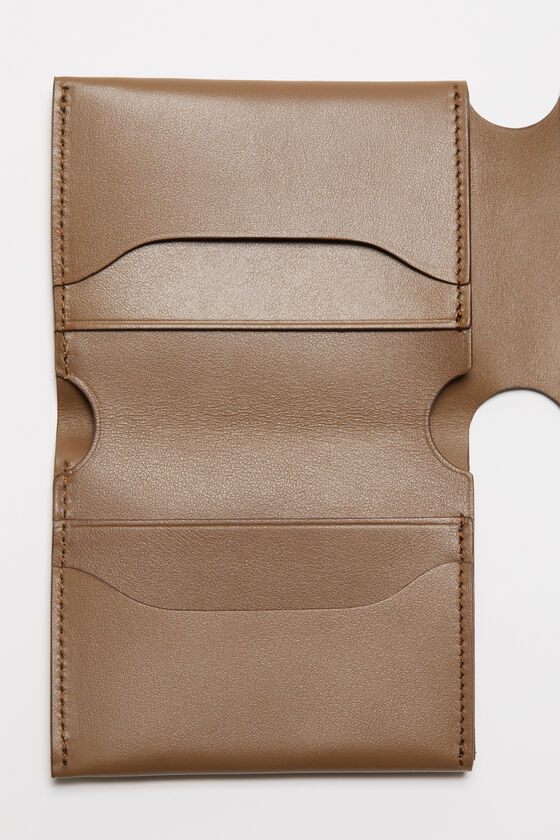 (image for) Refined Leather trifold wallet